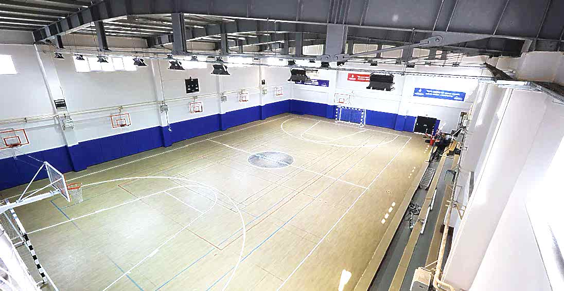 İBB Çavuşbaşı Çok Programlı Lisesi Kapalı Spor Salonu